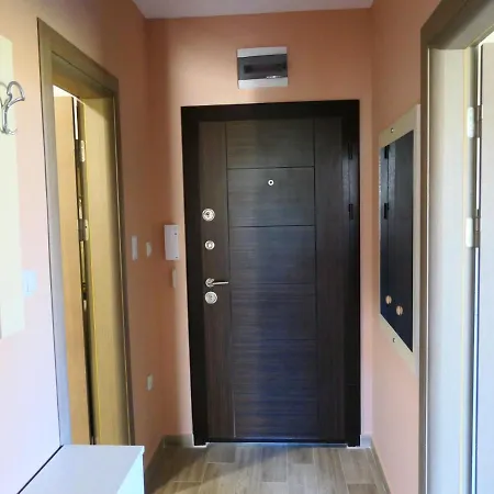 Nikol Deluxe Apartment