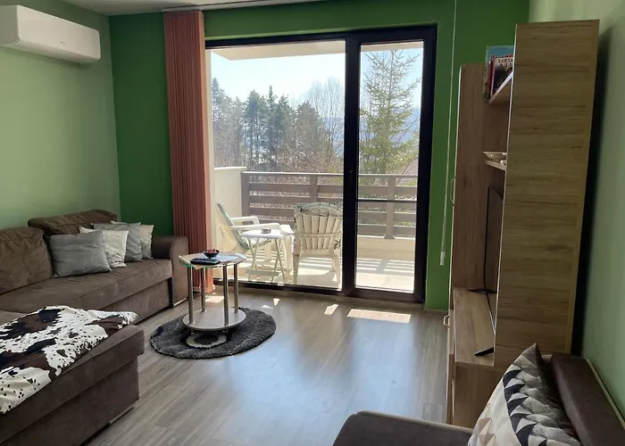 Nikol Deluxe Apartment